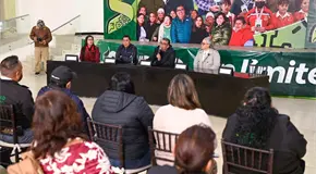 Impuntualidad deja fuera a funcionarios en Soledad