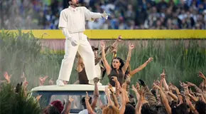 Morena reconoce a Bad Bunny en el Congreso CDMX