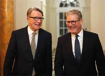 Renuncia jefe de gabinete de GB, por caso Epstein