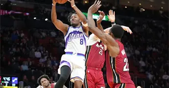 Ag&oacute;nico triunfo del Jazz 115-111 sobre el Heat