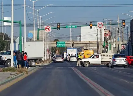 Mantienen operativo en Industrias por obras en la 57