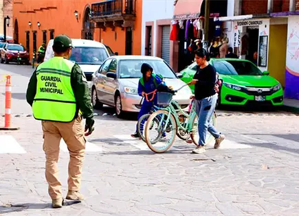 Difunden Reglamento de Tr&aacute;nsito en Pozos