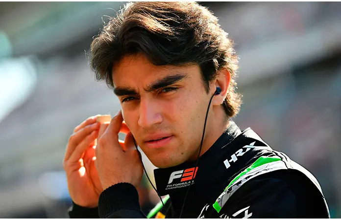 Joss Garfias da el salto a la F3