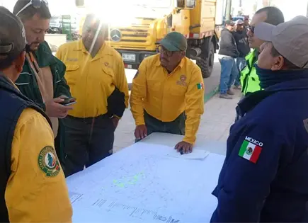 Sigue operativo para controlar incendio en Santo Domingo