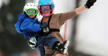 Sarah Schleper y su hijo Lasse Gaxiola compiten en Juegos Ol&iacute;mpicos