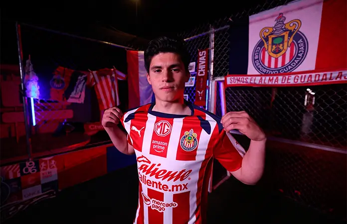 Jonathan Pérez, ya es de Chivas