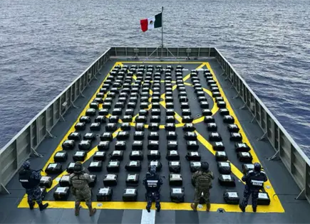 Semar realiza operativo coordinado con la Guardia Costera de EU