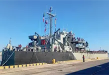 Llegan buques mexicanos con ayuda humanitaria para Cuba