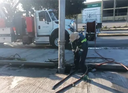 Fuga en Mercado San Luis 400 es de jurisdicción estatal: Interapas Fuga en Mercado San Luis 400 es de jurisdicción estatal: Interapas