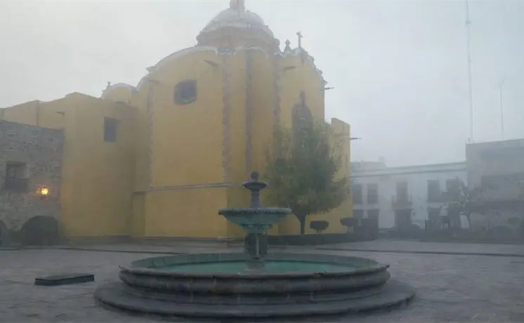 Neblina cubre la capital; activan alerta por Frente Frío 34 Neblina cubre la capital; activan alerta por Frente Frío 34