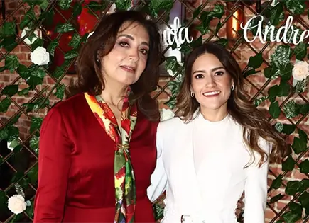 RECIBE CÁLIDA BIENVENIDA