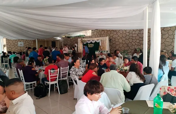 Celebran matrimonios colectivos