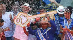 Inicia fiesta de carnaval en Río Inicia fiesta de carnaval en Río