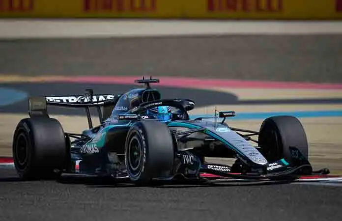 Mercedes domina último día de pruebas