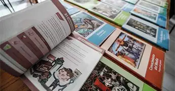 Tumba SEP al ide&oacute;logo de los libros de texto