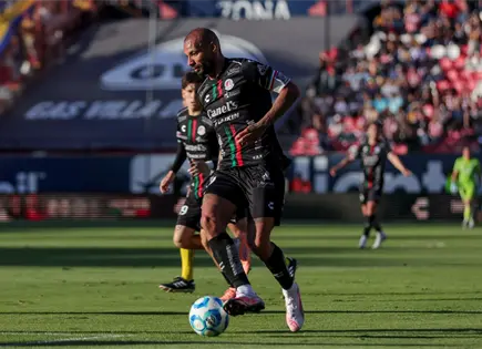 Atl&eacute;tico San Luis golea a Quer&eacute;taro en el Cl&aacute;sico de la 57