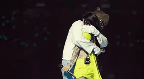 Cazzu se presenta como invitada en concierto de Bad Bunny en Argentina