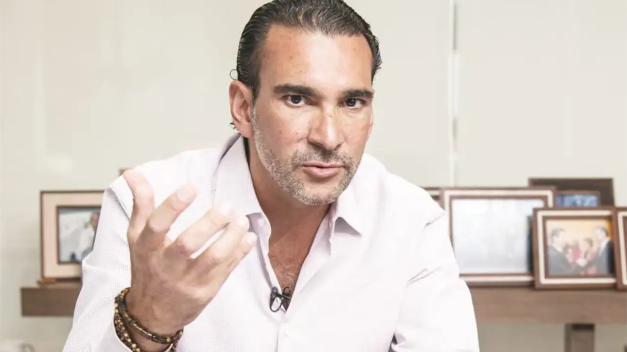 Denuncian al senador Melgar Bravo por ofensas a comunidad con autismo