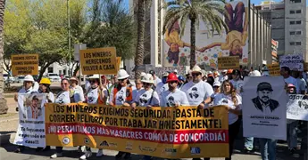 Marchan en Hermosillo por mineros desaparecidos en Concordia Sinaloa