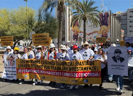 Marchan en Hermosillo por mineros desaparecidos en Concordia Sinaloa
