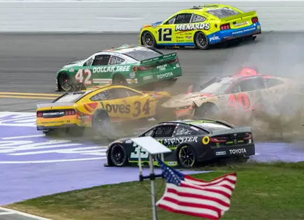 Tyler Reddick gana las 500 Millas de Daytona en auto de Michael Jordan