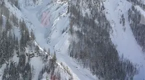 Avalancha en Italia mata a dos esquiadores