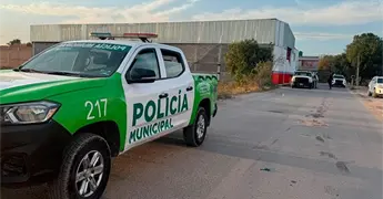 Balean a polic&iacute;as en Camino a Cerro de San Pedro