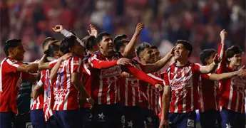 Chivas mantiene liderato en tabla de goleo tras jornada 6