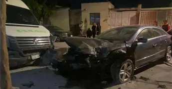 Ejecutan a mujer dentro de su auto en Dalias del Llano