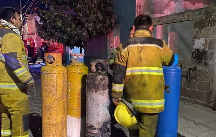 Explosión en lavandería de Villa de Pozos; sólo daños