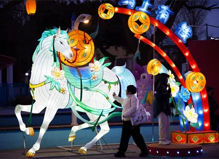 Explosi&oacute;n en tienda de fuegos artificiales en China deja ocho muertos