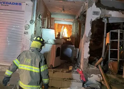 Explota tanque de gas en Villa de Pozos