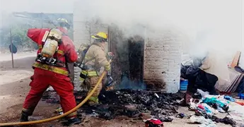 Incendio provoca p&aacute;nico; hab&iacute;a combustible