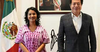 Poeta mixteca, Nadia L&oacute;pez Garc&iacute;a, sustituye a Marx Arriaga