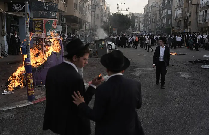 Ultraortodoxos crean caos