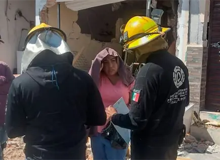 Buscan riesgos en zona de explosi&oacute;n