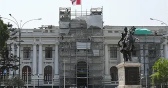 Jos&eacute; Jer&iacute; bajo presi&oacute;n por reuniones ocultas con empresarios chinos