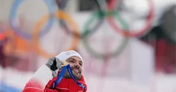 Loic Meillard gana eslalon masculino en Bormio con tiempo de 1:53,61