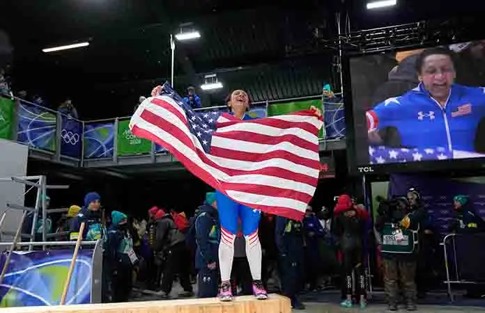 Por fin Meyers Taylor logra oro en bobsleigh