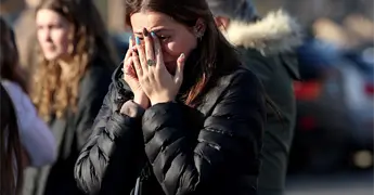 Tiroteo en partido de hockey juvenil deja tres muertos en Pawtucket