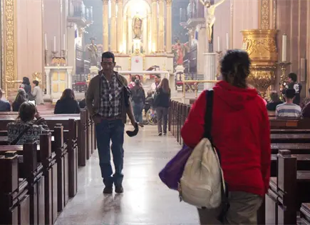 Arzobispo encabeza inicio de cuaresma con imposici&oacute;n de ceniza