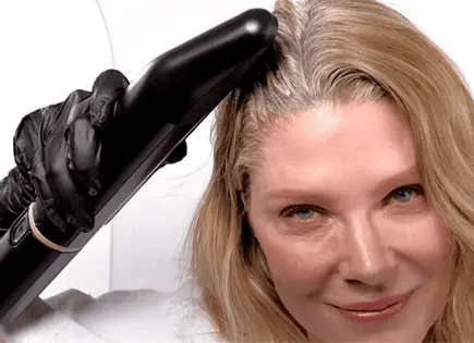 Así es el robot que te pinta el cabello al peinarte Así es el robot que te pinta el cabello al peinarte