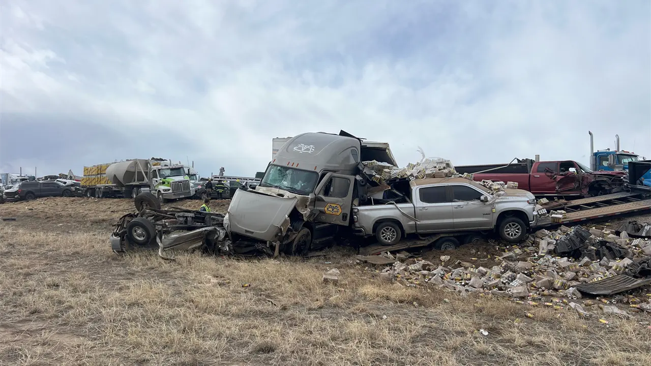 Cuatro muertos en choque múltiple en autopista I-25 de Colorado
