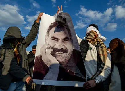 Legisladores turcos impulsan reformas para proceso de paz con PKK