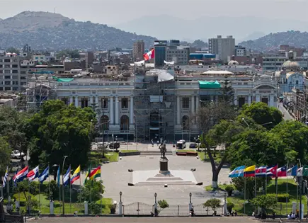 Per&uacute; elige nuevo presidente interino tras destituci&oacute;n de Jos&eacute; Jer&iacute;