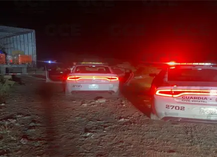 Localiza GCE tractocamión robado en la carretera 49 Localiza GCE tractocamión robado en la carretera 49