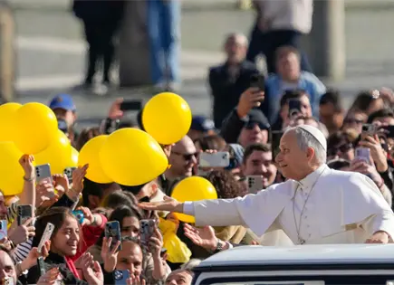 Papa Le&oacute;n XIV inicia gira por Italia con visitas a Lampedusa y Pav&iacute;a