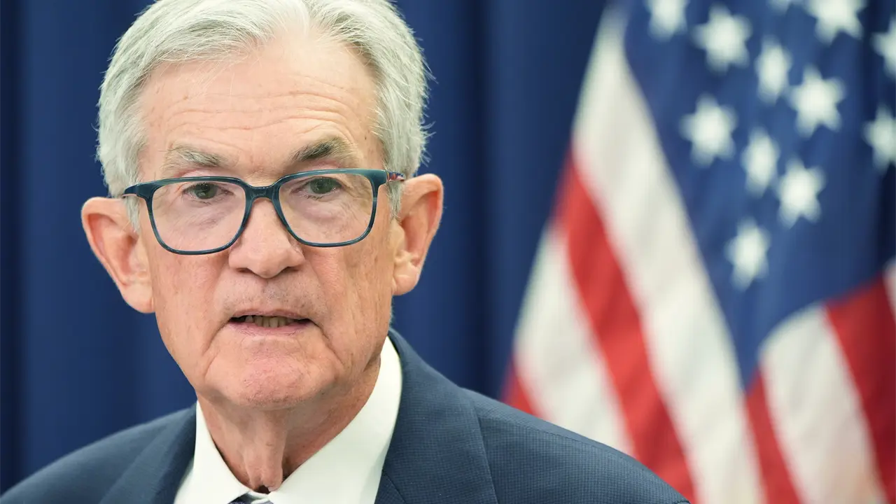 Reserva Federal mantiene tasas de interés en enero 2026