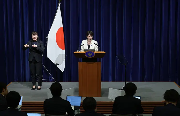 Takaichi, reelecta primera ministra