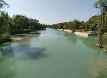 Afluente del r&iacute;o Valles contin&uacute;a a la baja
